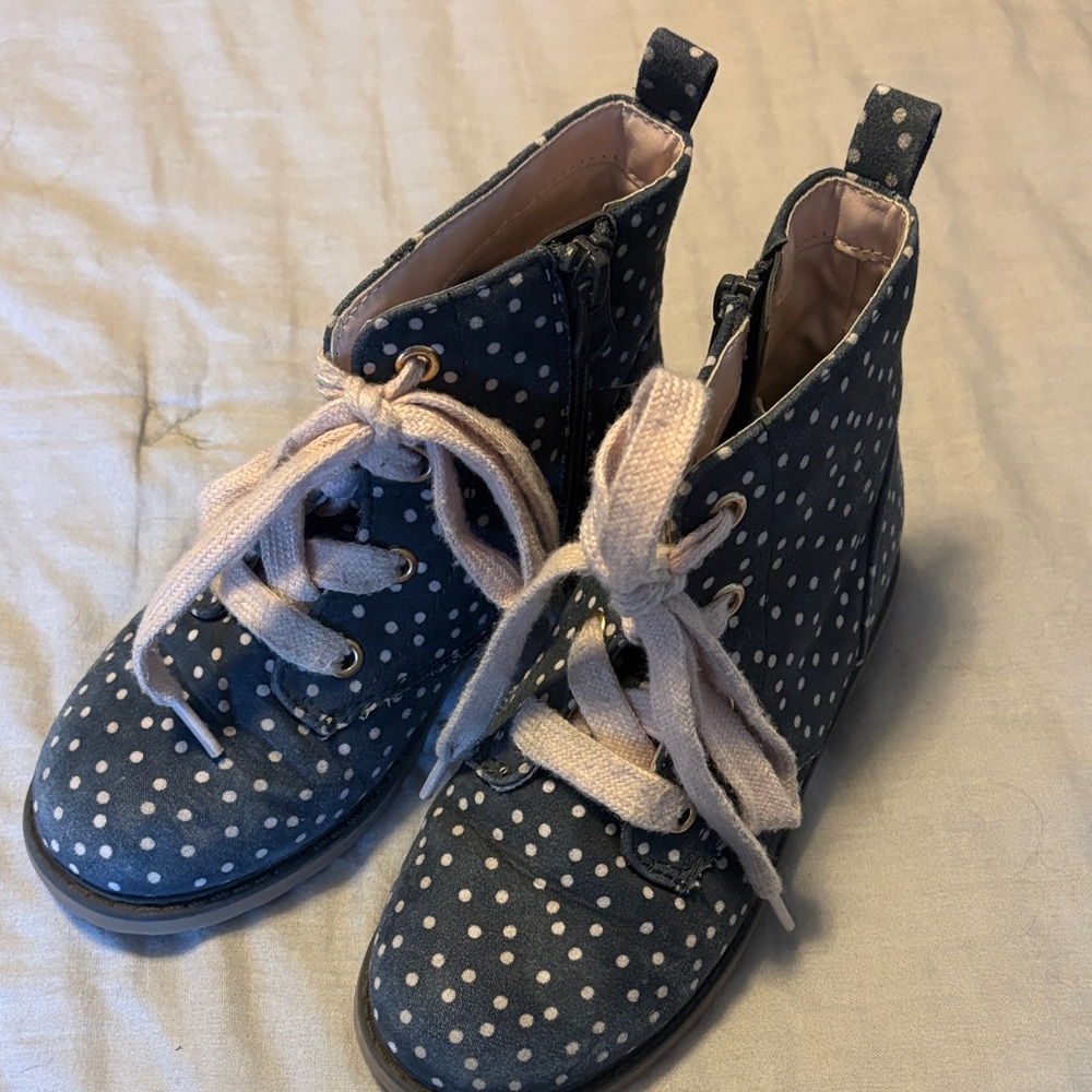 💛 Cat & Jack Blue Polka Dot Kids Boots
